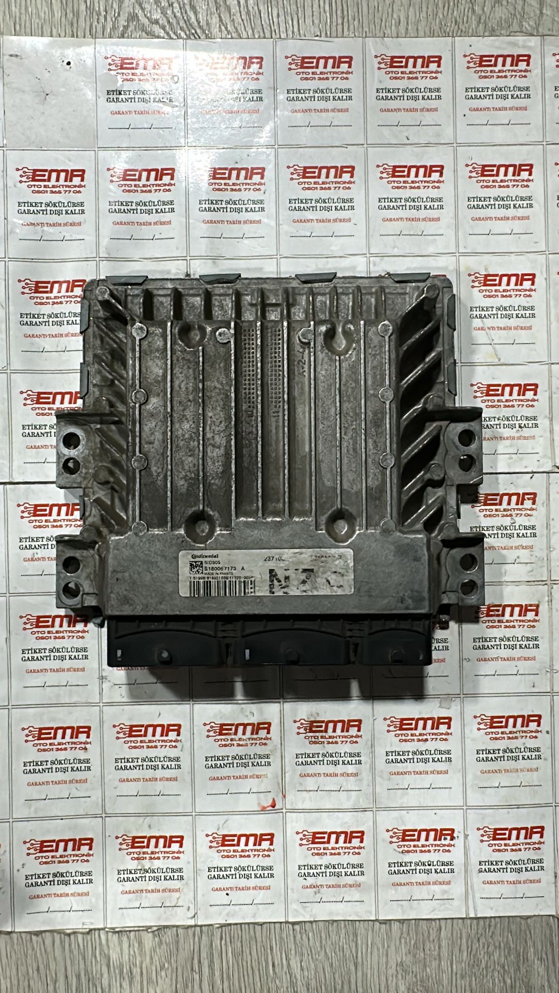 NİSSAN QASHQAİ 1.5 DCİ MOTOR BEYNİ SID305 S180067173A